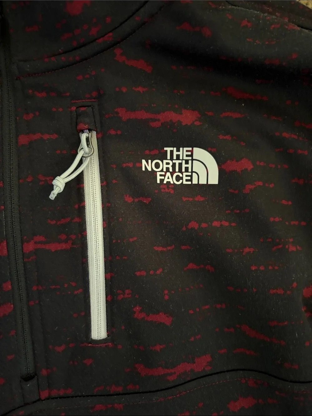 The North Face Black with Maroon Speckle Half-Zip Pullover
